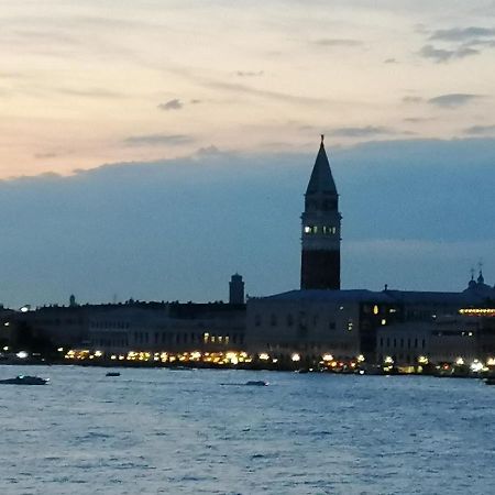Orizzonte Marino Blu-Vacanza Ricca Di Colori Cavallino-Treporti Kültér fotó
